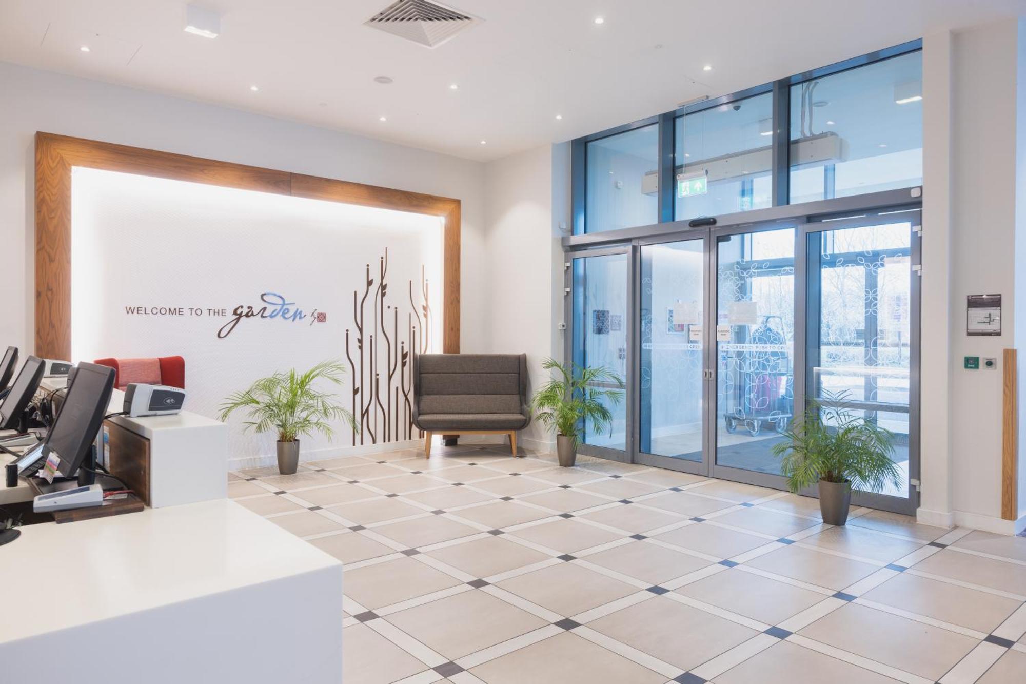 Hilton Garden Birmingham Airport Uk 4*