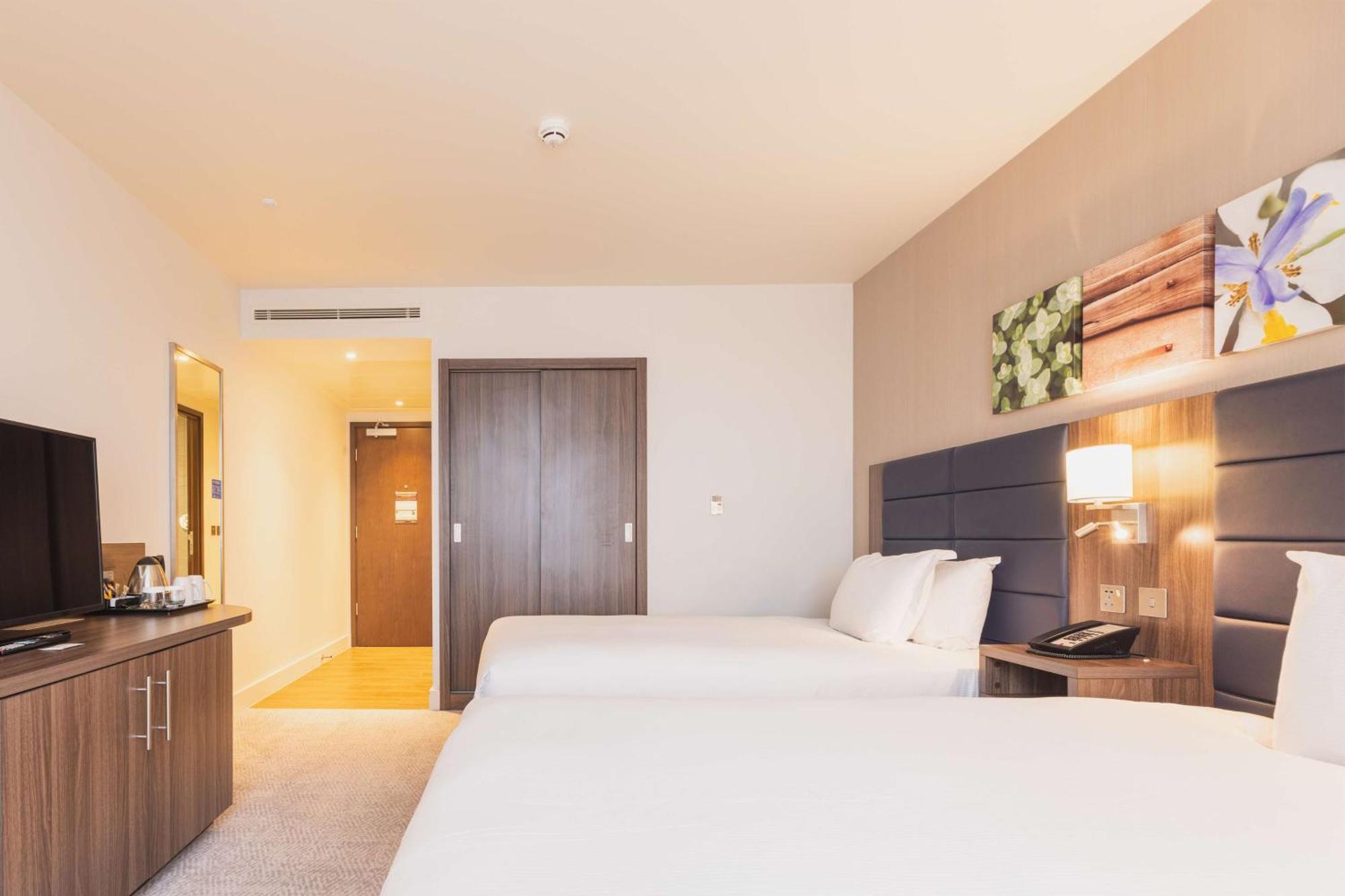 Hotel Hilton Garden Birmingham Airport Uk 4*